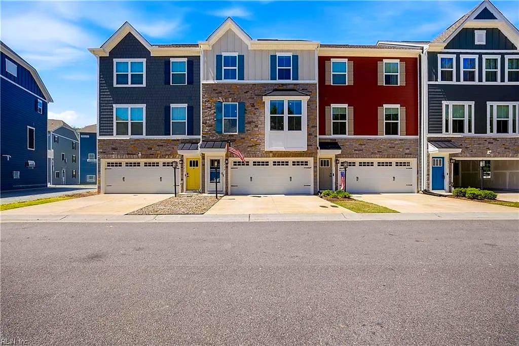 1719 Ark Royal Rd NONE, Chesapeake — 4 bed Residential, 2,446 sqft
