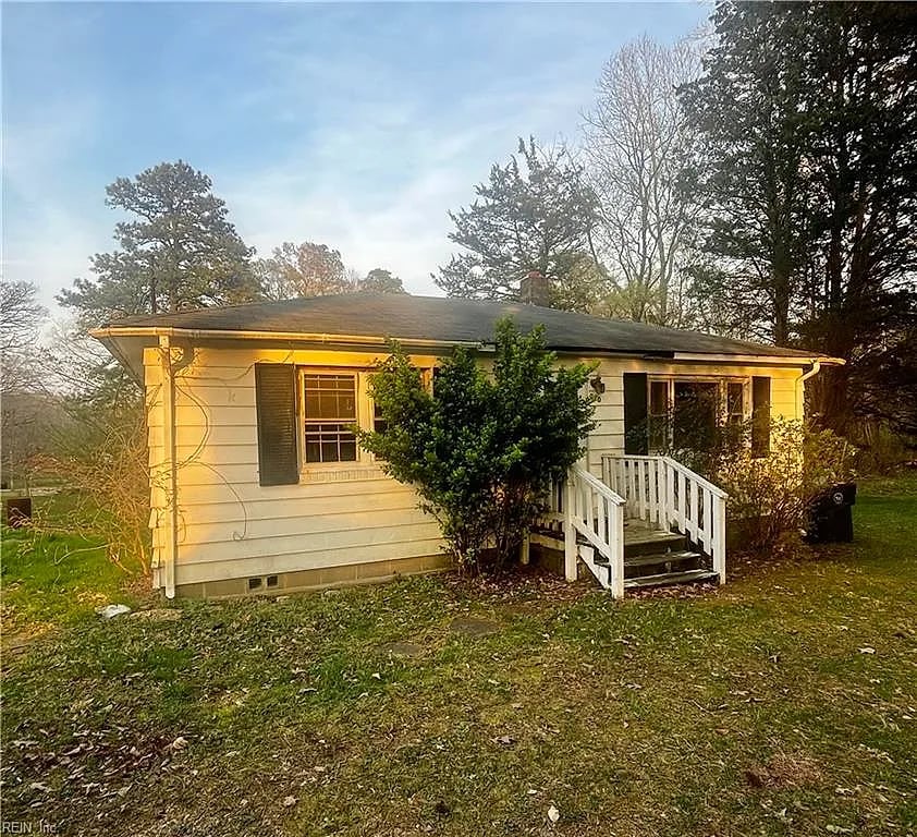 320 Barlow RD, Williamsburg — 1 bed Residential, 750 sqft