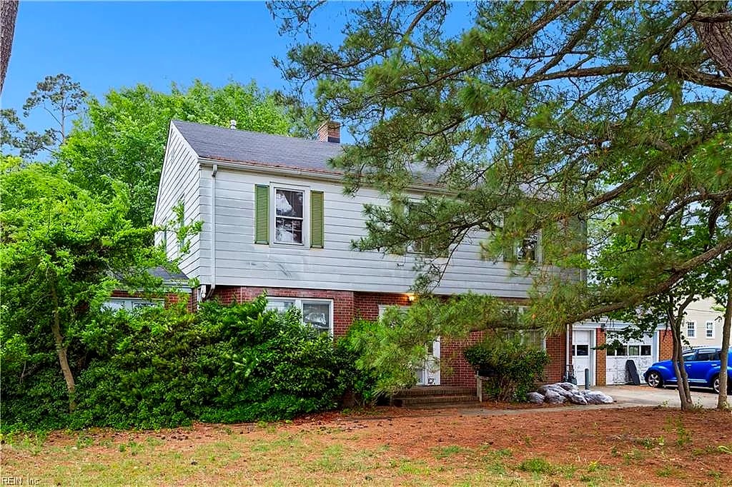 1186 Poquoson AVE, Poquoson — 3 bed Residential, 2,302 sqft