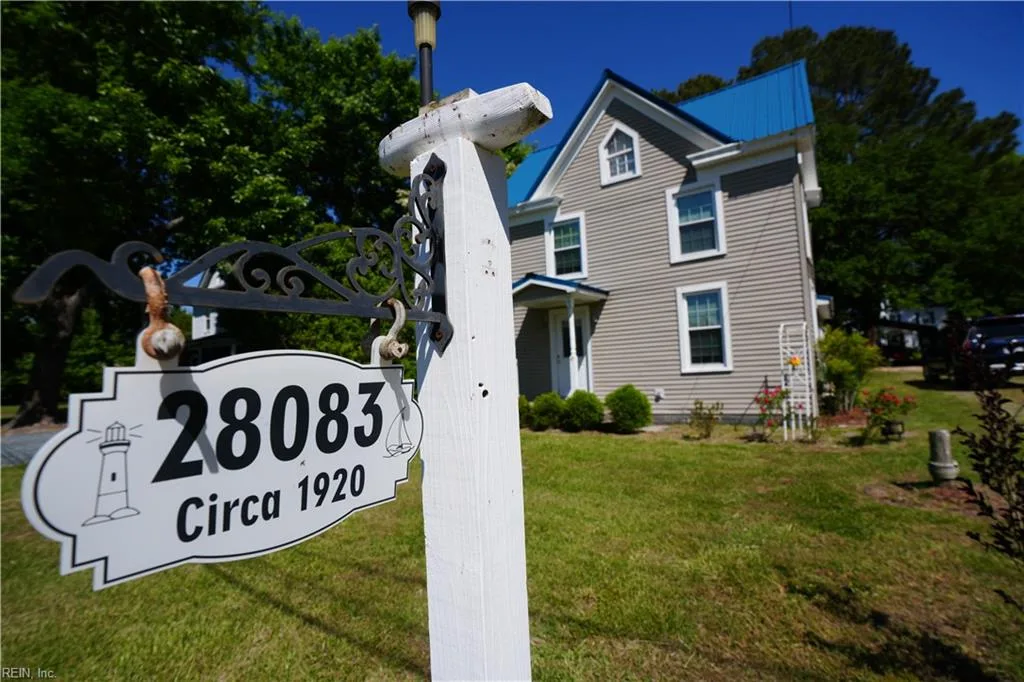 28083 Harborton RD, Harborton — 3 bed Residential, 1,482 sqft