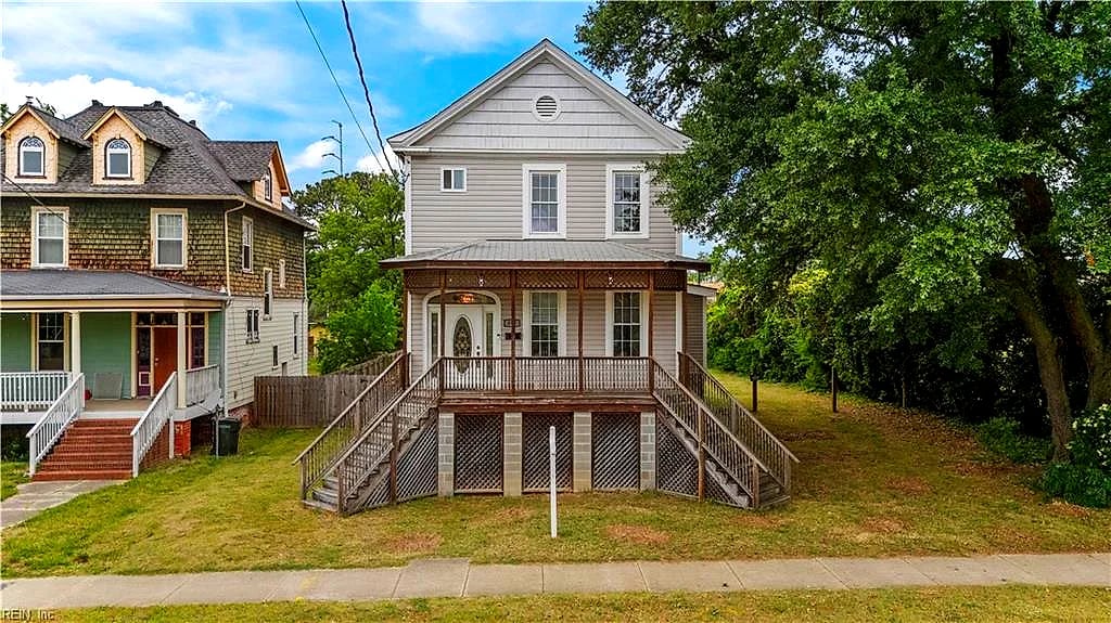421 E Pembroke AVE, Hampton — 3 bed Residential, 2,700 sqft