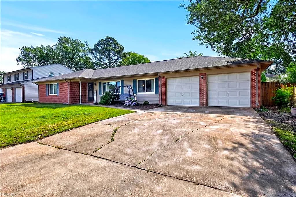 1120 Valley Stream CT, Virginia Beach — 4 bed Residential, 1,942 sqft