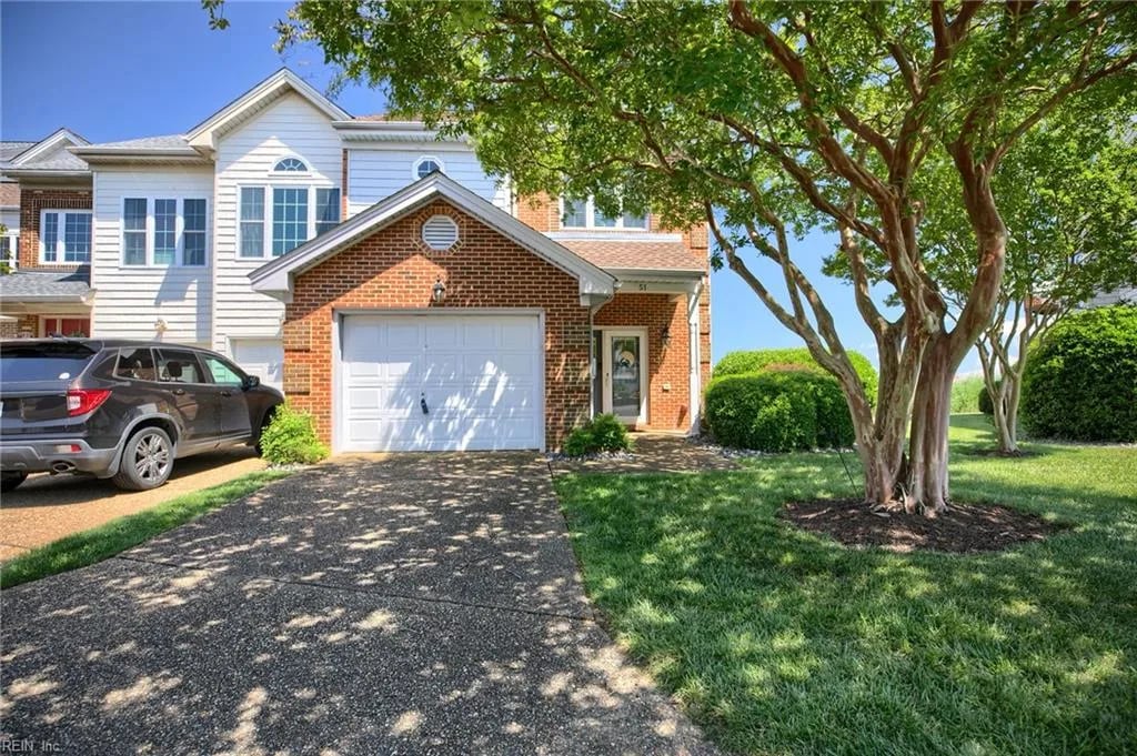 51 Mizzen CIR, HAMPTON VA 23664