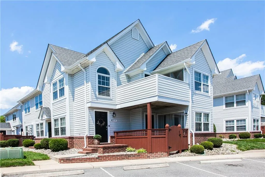 3832 New River RCH #B, PORTSMOUTH VA 23703
