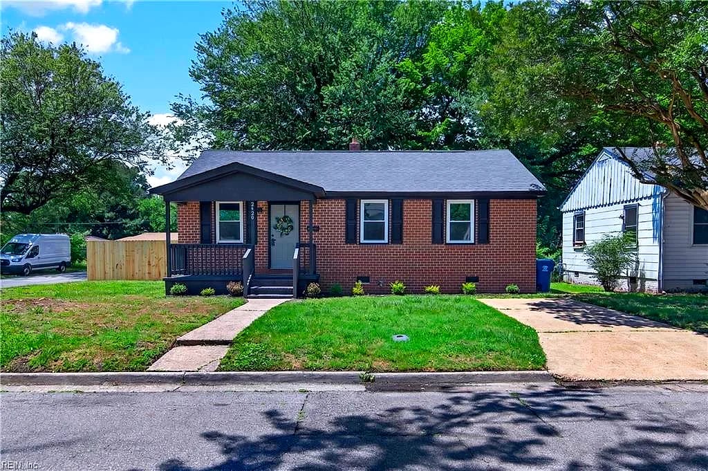 2420 Charleston AVE, Portsmouth — 4 bed Residential, 1,680 sqft