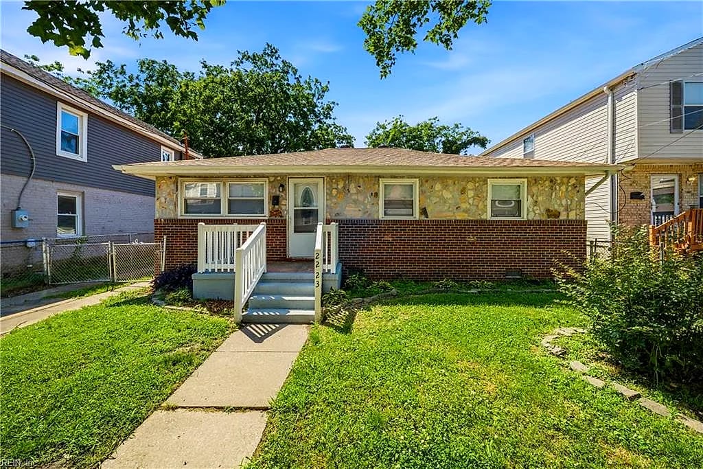 2223 Courtney AVE, Norfolk — 3 bed Residential, 1,121 sqft