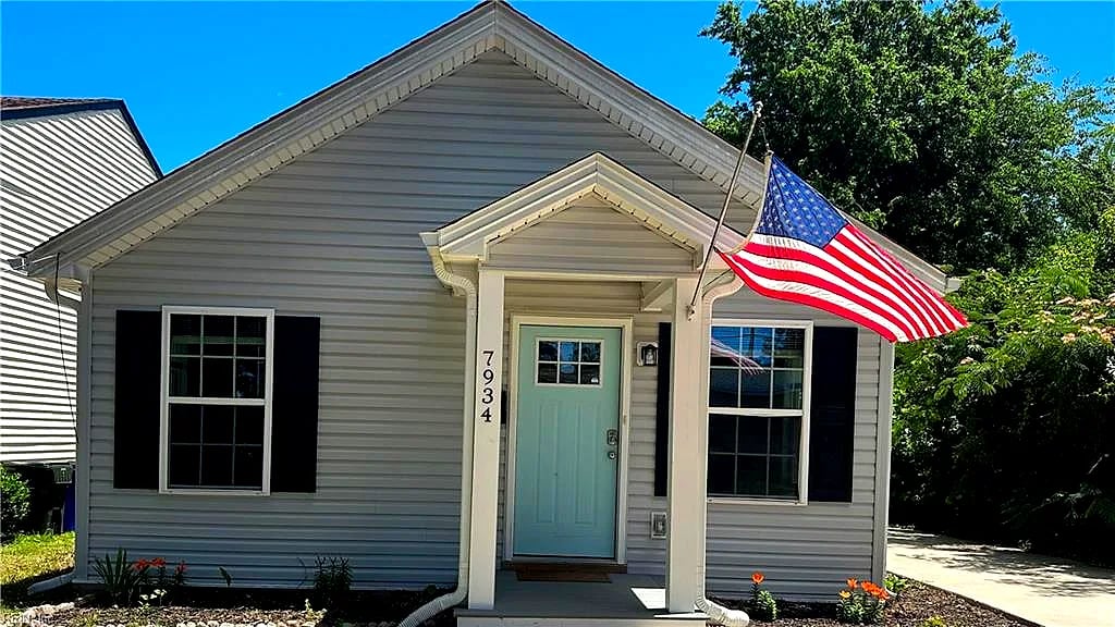 7934 Woodall RD, NORFOLK VA 23518