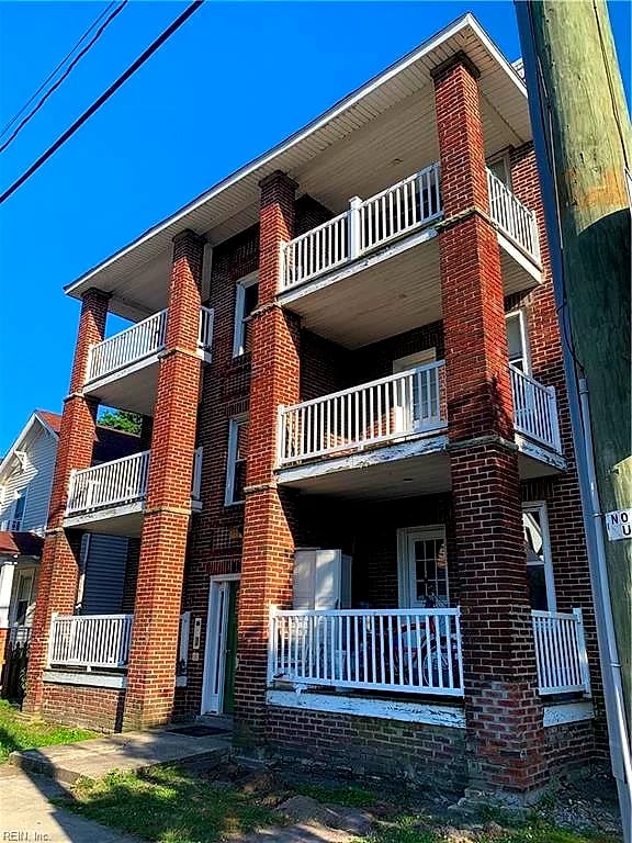 869 W 35th ST #4, NORFOLK VA 23508