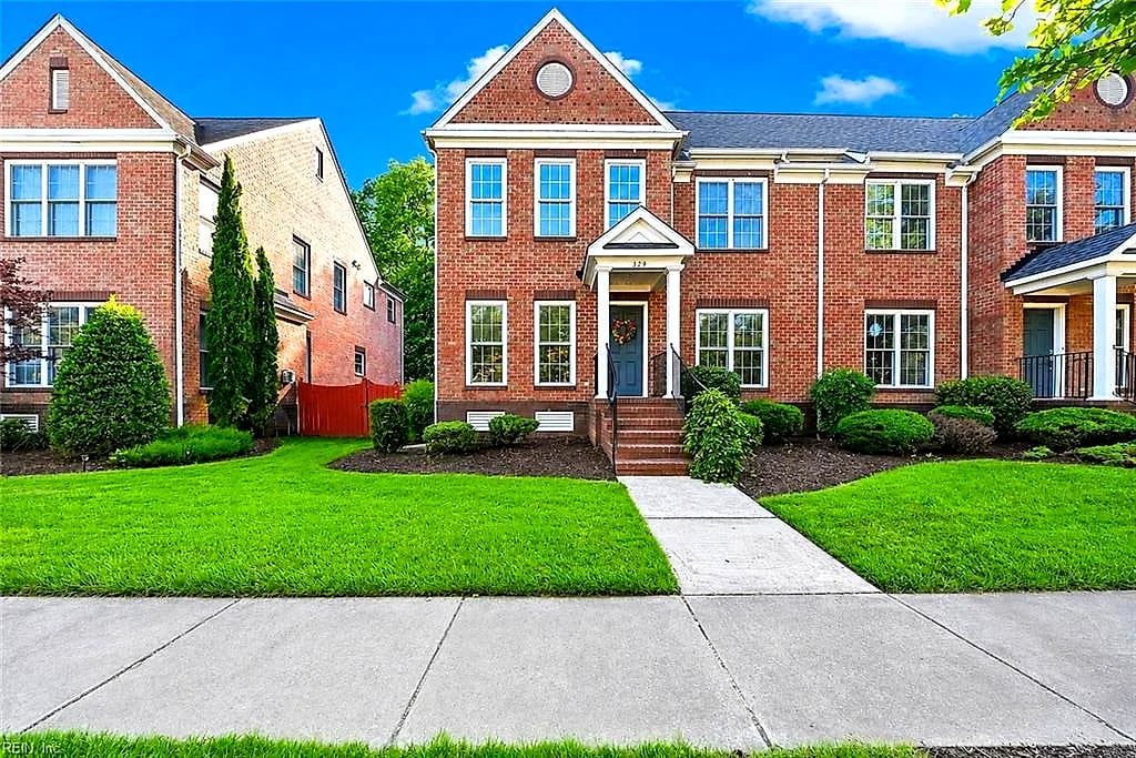 329 Herman Melville AVE, Newport News — 3 bed Residential, 1,616 sqft