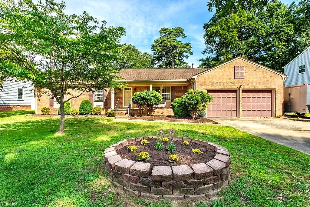 87 Waterview DR, NEWPORT NEWS VA 23608
