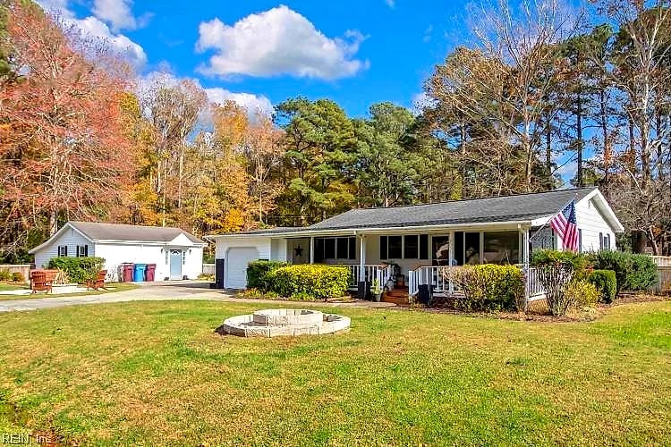 2035 Tuck ST, Chesapeake — 5 bed Residential, 1,802 sqft