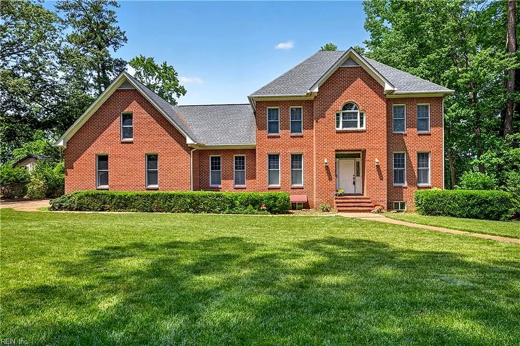 1358 Moyer RD, NEWPORT NEWS VA 23608