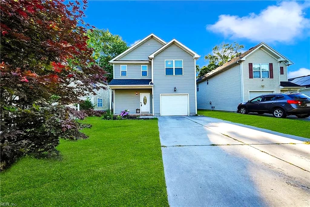 1810 Hoover AVE #A, Chesapeake — 4 bed Residential, 2,000 sqft