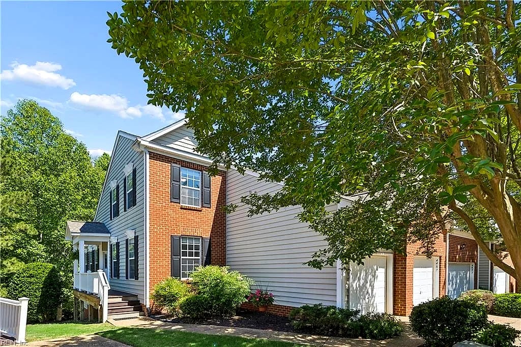 4487 Pleasant View DR, Williamsburg — 3 bed Residential, 2,200 sqft