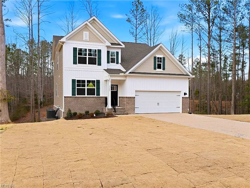 7784 Patriots WAY E, GLOUCESTER VA 23061