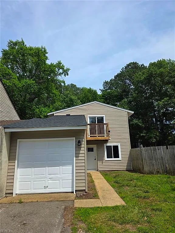 12 Glouchester CIR, Chesapeake — 3 bed Residential, 1,558 sqft