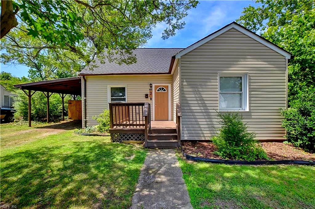 2 Clover ST, Hampton — 3 bed Residential, 1,130 sqft