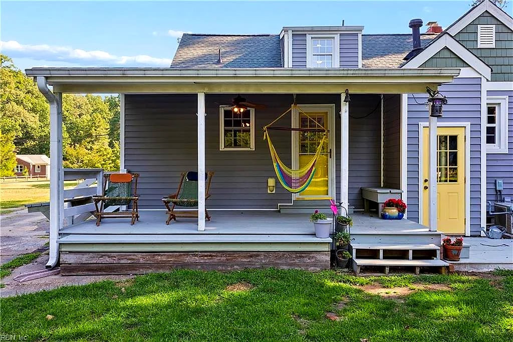 530 Burcher RD, Newport News — 4 bed Residential, 2,100 sqft