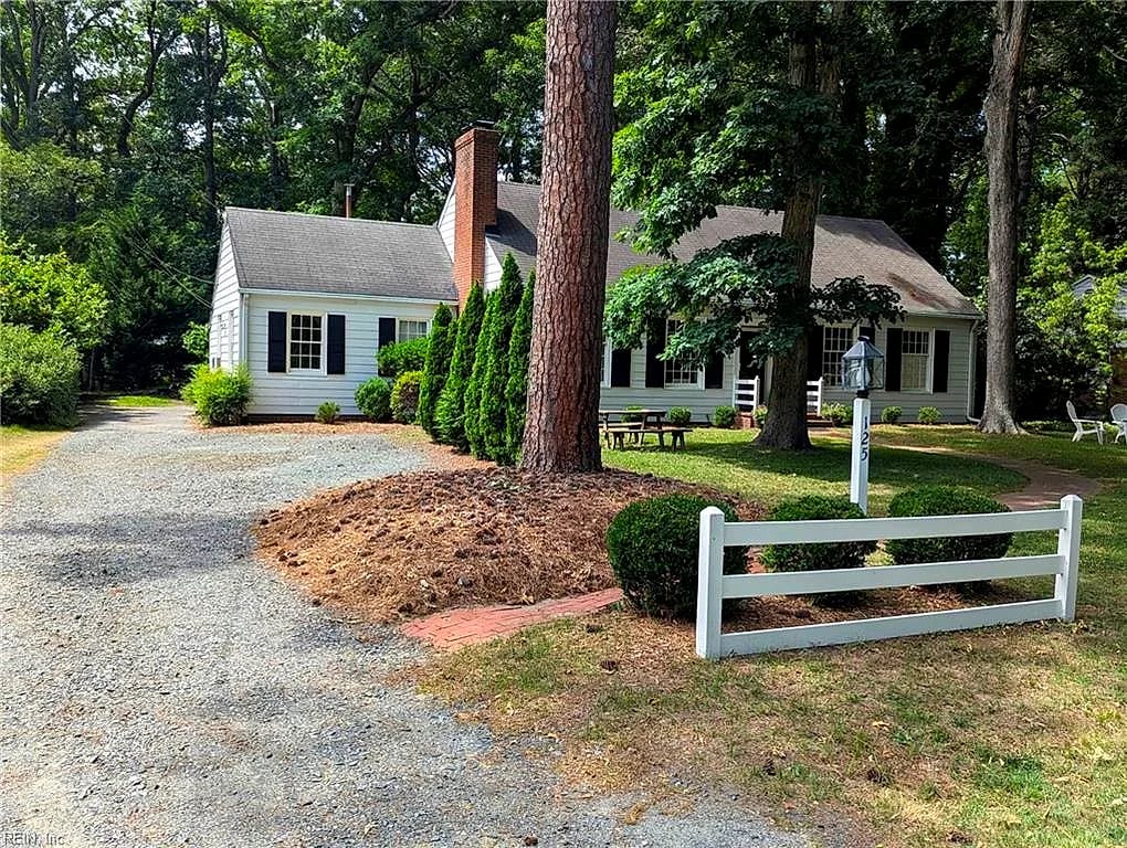 125 Tipton RD, Newport News — 4 bed Residential, 2,000 sqft