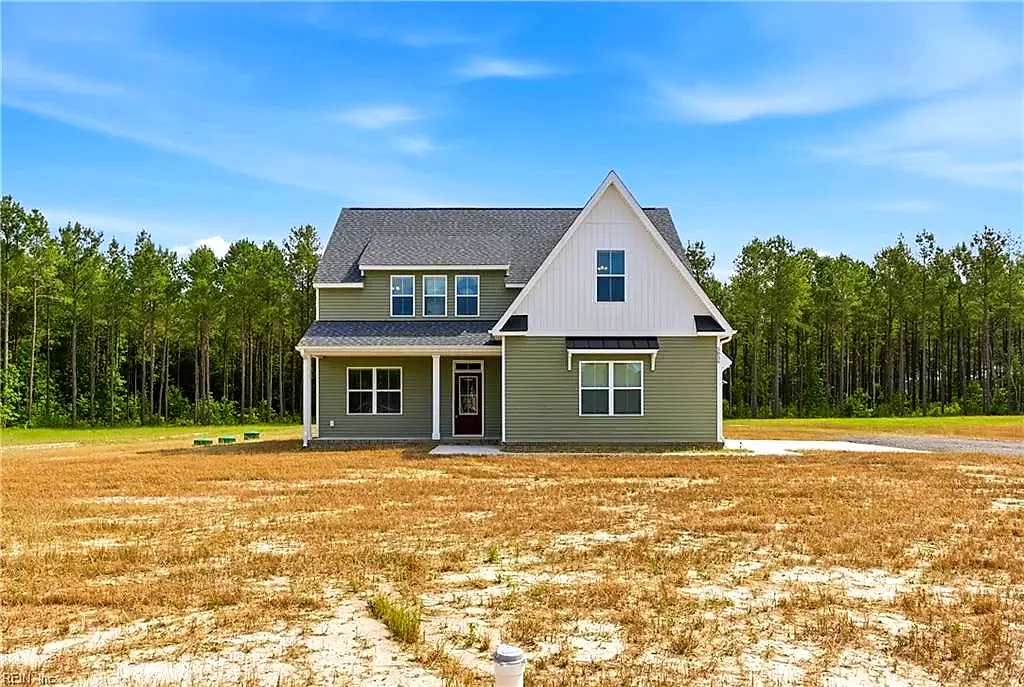 5055 Mineral Spring RD, Suffolk — 4 bed Residential, 2,481 sqft