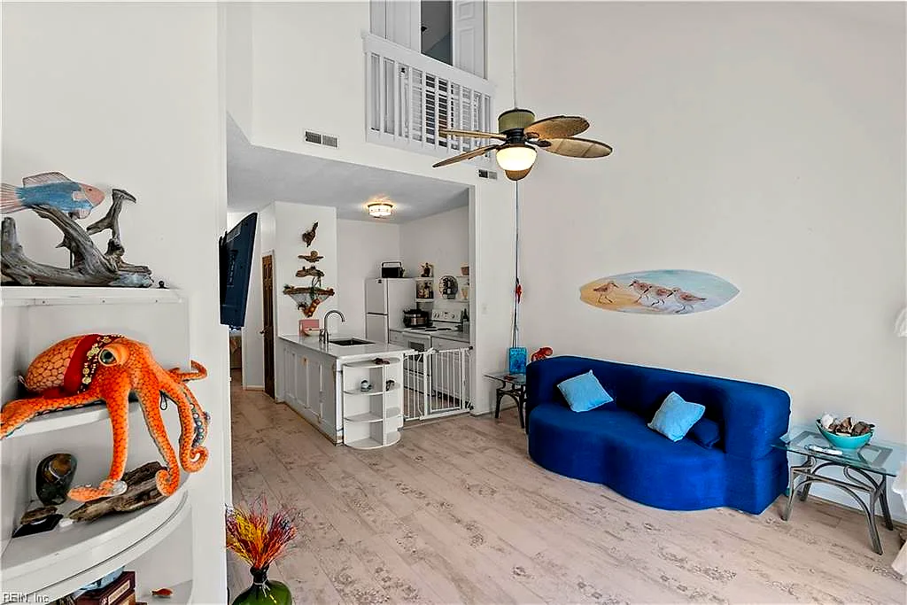 865 Little Bay AVE #4, Norfolk — 2 bed Residential, 1,029 sqft