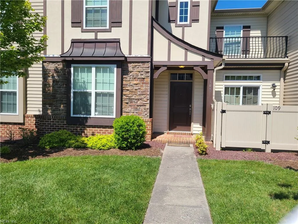 109 Herons CV, Carrollton — 2 bed Residential, 1,541 sqft