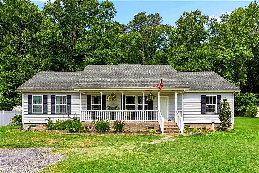 3290 Poplar DR, Smithfield — 3 bed Residential, 1,608 sqft
