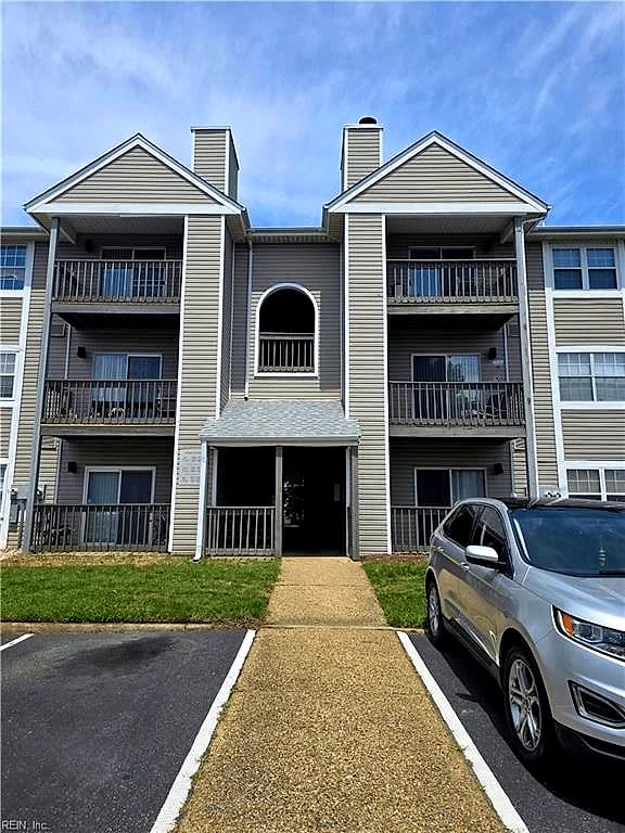 149 Cape Dorey DR, HAMPTON VA 23666