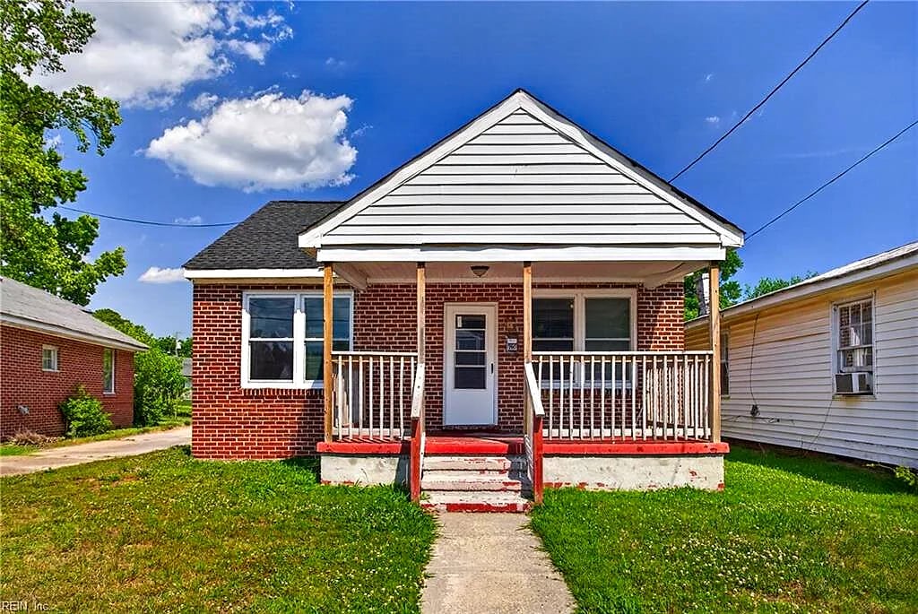 110 Halifax ST, SUFFOLK VA 23434