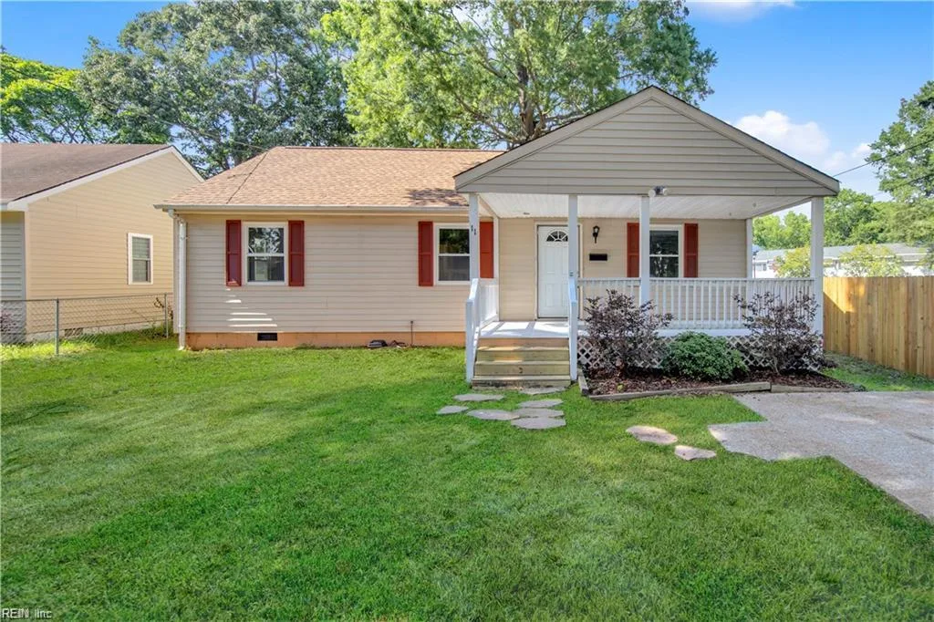 11 Alpine ST, Newport News — 4 bed Residential, 1,400 sqft
