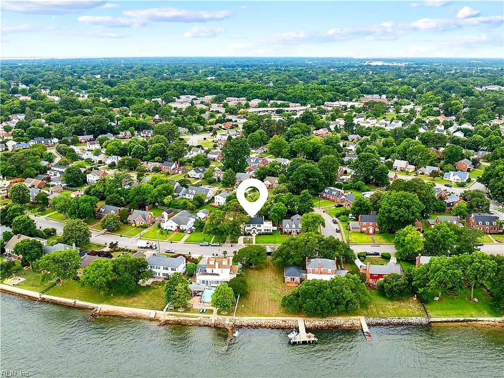 4031 Chesapeake AVE, Hampton — 3 bed Residential, 2,688 sqft
