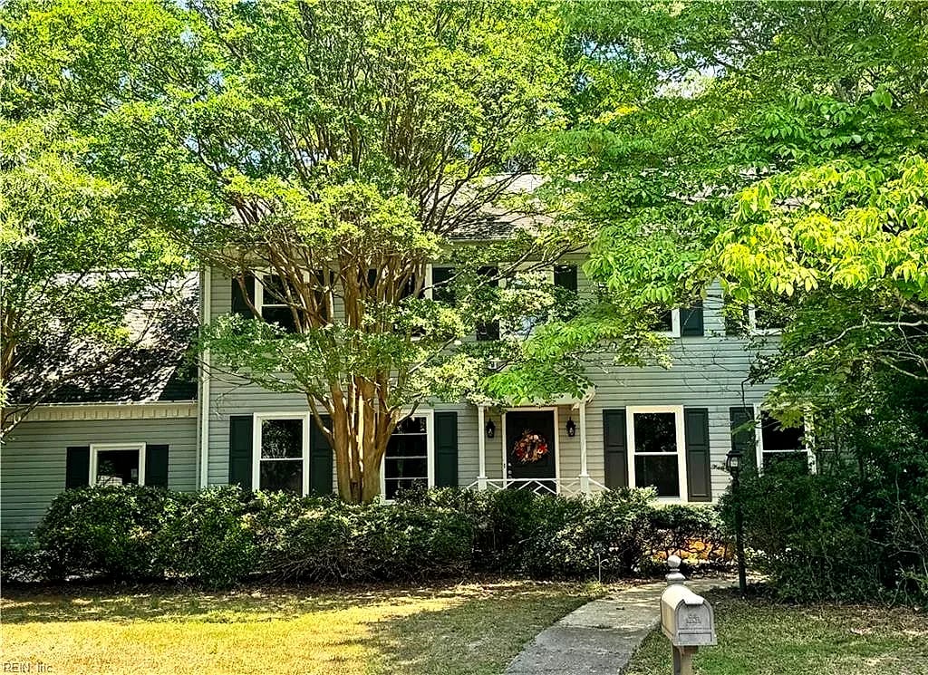 3 Katies CIR, NEWPORT NEWS VA 23606