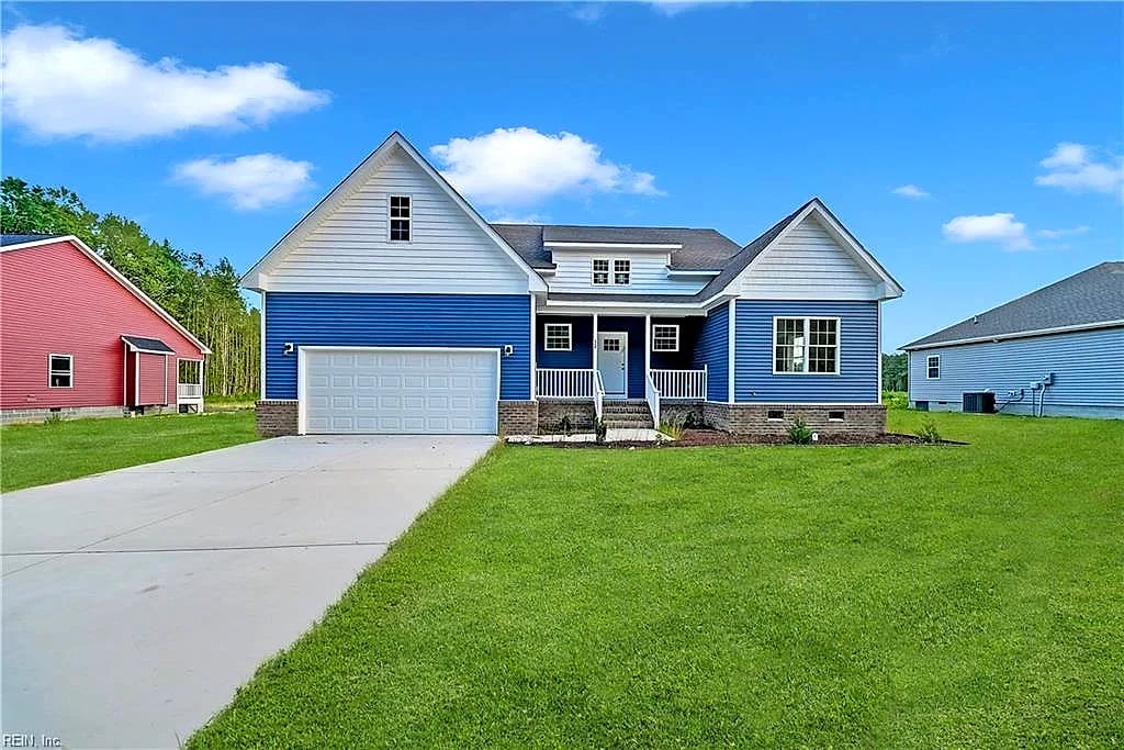 324 Bank ST, Waverly — 3 bed Residential, 2,380 sqft