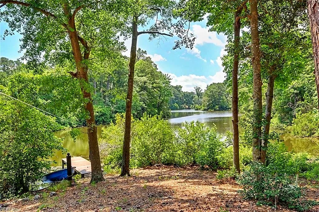 15432 Rollingwood DR, Carrollton — 3 bed Residential, 1,716 sqft