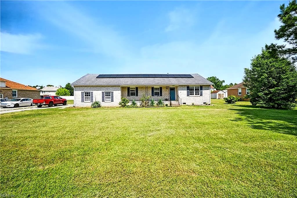 2078 Nansemond PW, SUFFOLK VA 23434