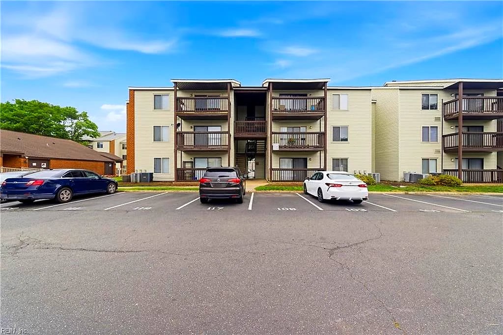103 Haverford CT #2, HAMPTON VA 23666