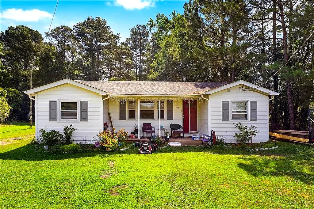 1934 Carolina RD, Suffolk — 3 bed Residential, 1,000 sqft