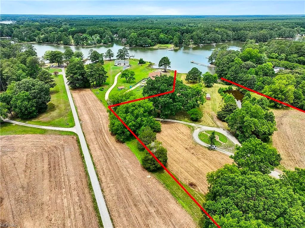 1458 New Point Comfort HWY, Mathews — Land and Farms