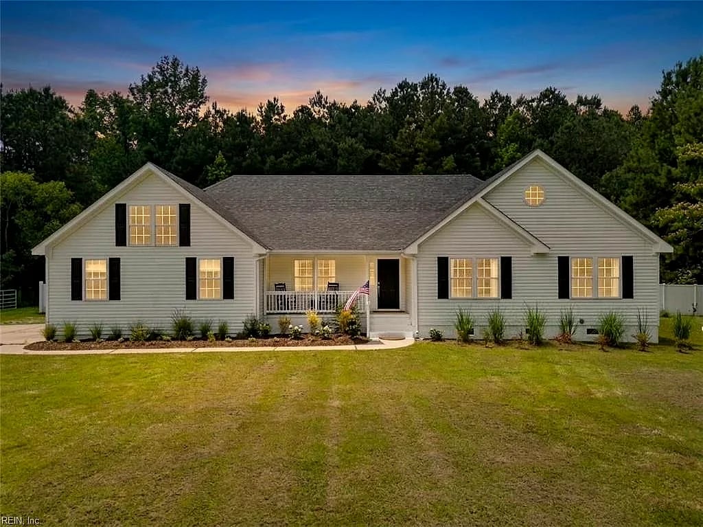 1124 Saint Brides RD W, CHESAPEAKE VA 23322