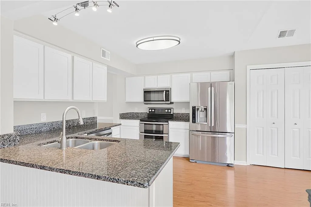 1905 Clifton Bridge DR, Virginia Beach — 4 bed Residential, 2,210 sqft