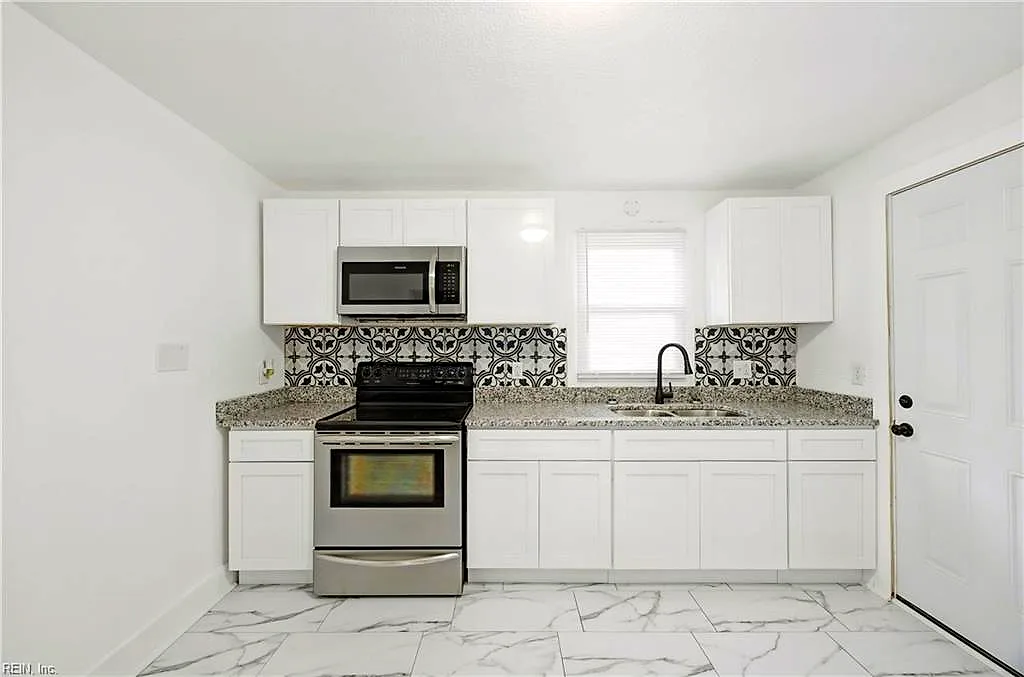 23 Emmons PL, PORTSMOUTH VA 23702