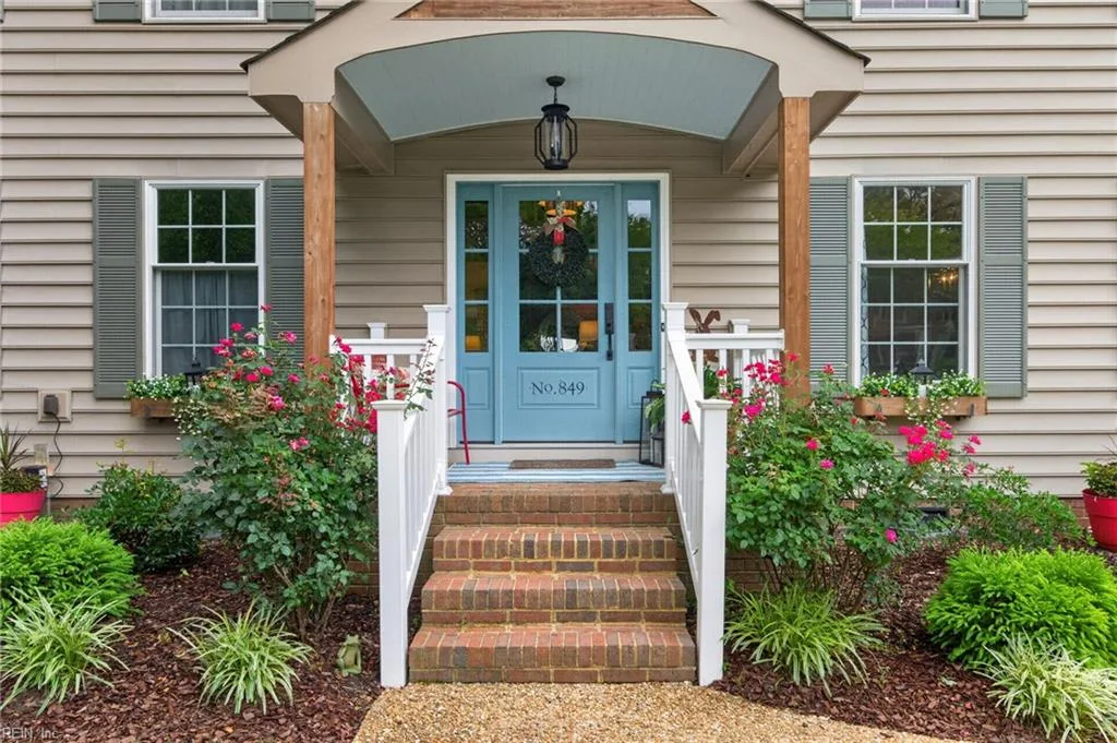 849 Bishopsgate LN, Virginia Beach — 4 bed Residential, 3,800 sqft
