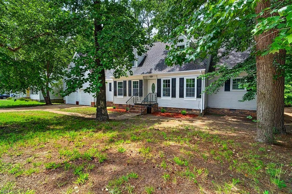 112 W Rexford DR, NEWPORT NEWS VA 23608