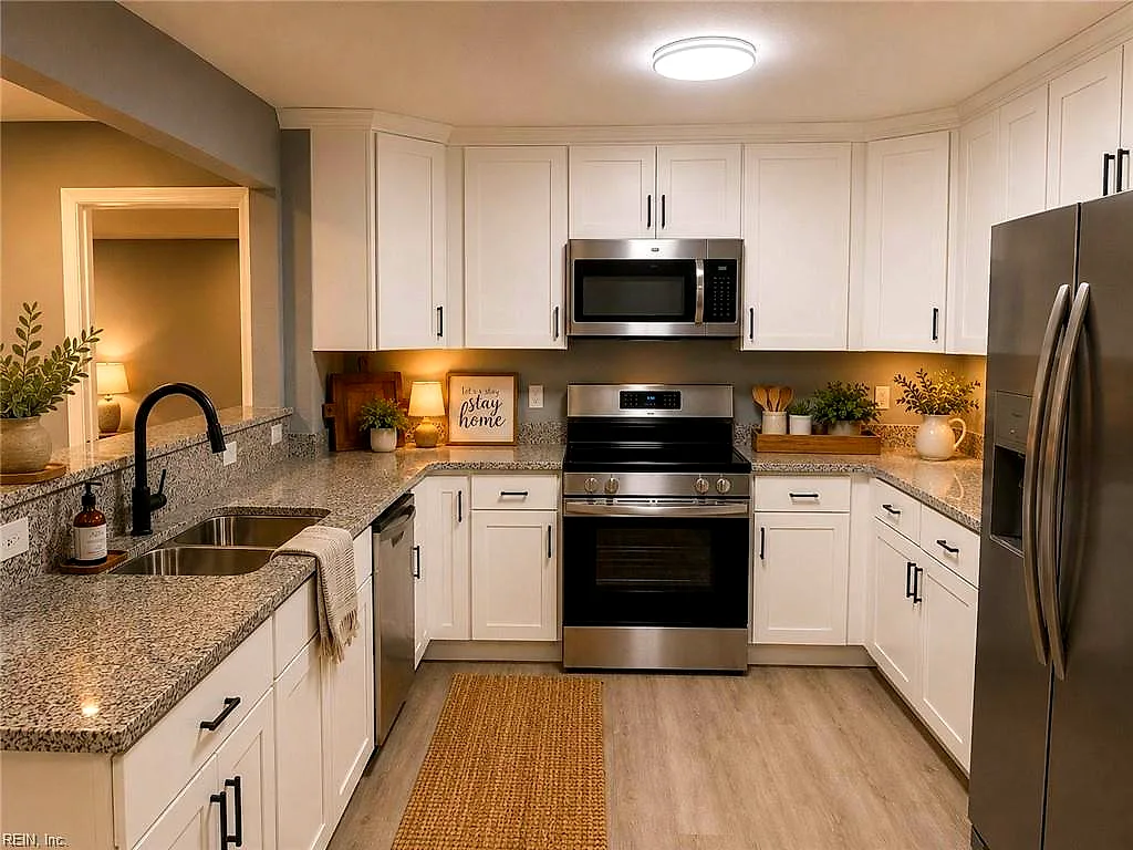 1764 Skyline DR, NORFOLK VA 23518