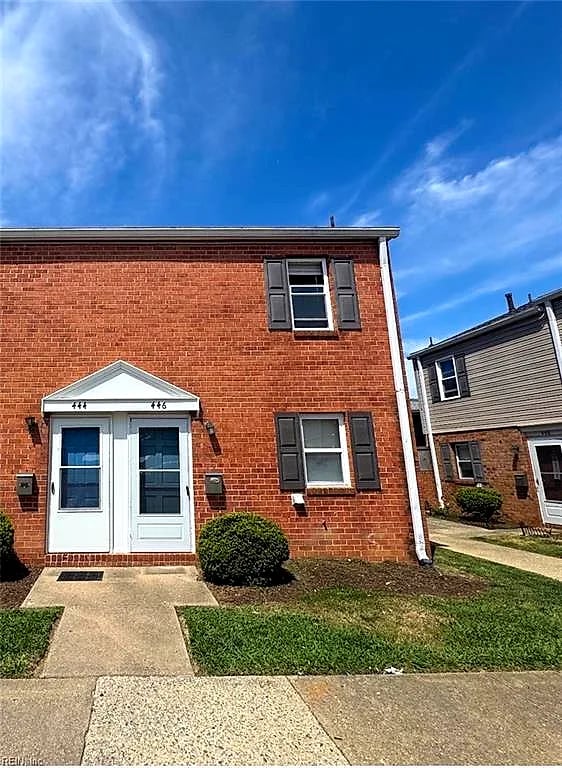 446 Britnie CT, Newport News — 2 bed Residential, 663 sqft