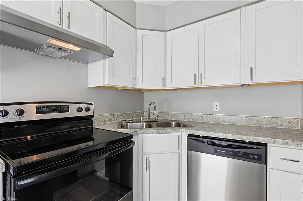 1007 Green ST, PORTSMOUTH VA 23704