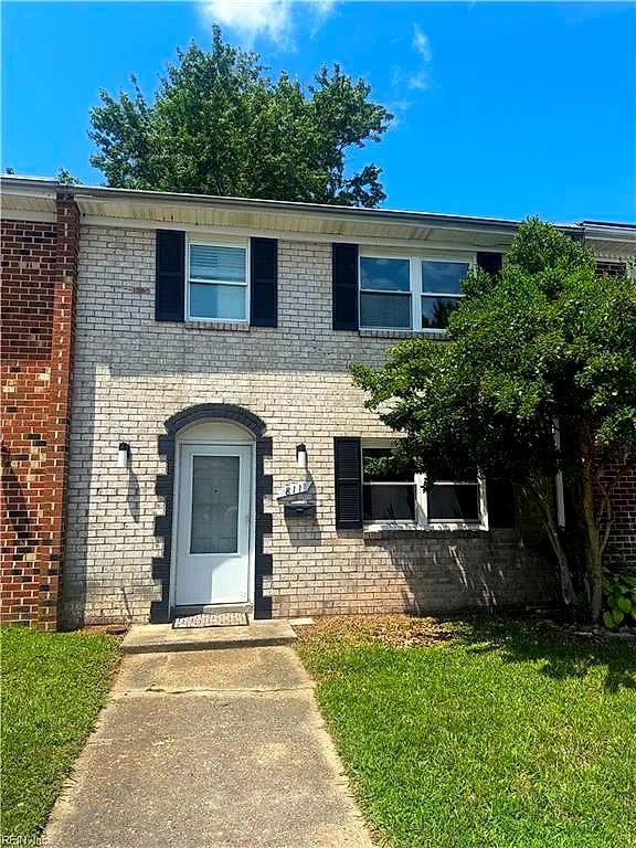 811 Cathedral DR, VIRGINIA BEACH VA 23455