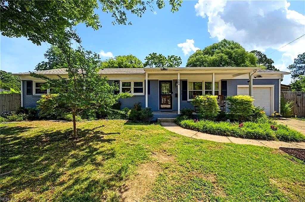 204 Alsab CIR, Virginia Beach — 4 bed Residential, 2,000 sqft