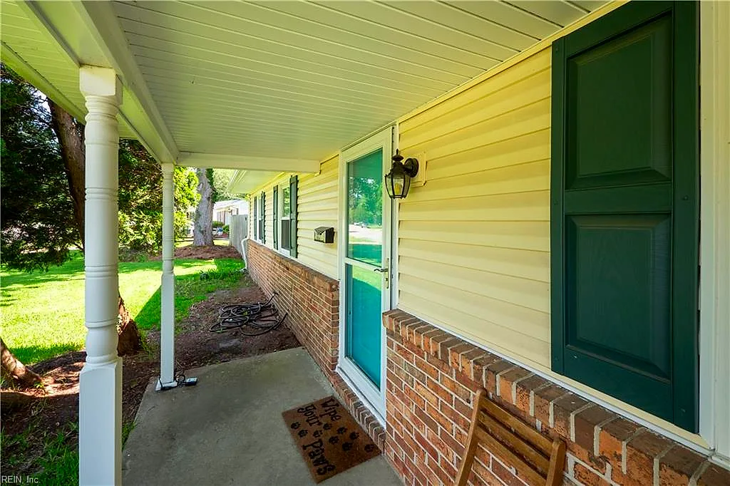 3700 Kings Point ARCH, Virginia Beach — 3 bed Residential, 1,133 sqft