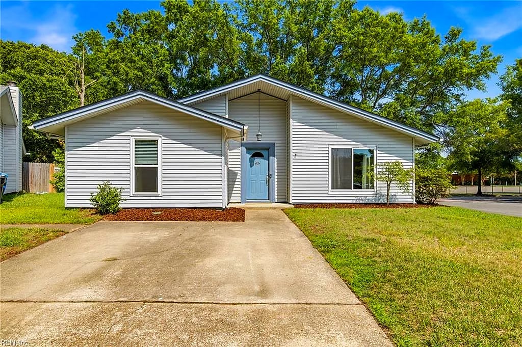 4300 Lumberjack DR, Virginia Beach — 3 bed Residential, 1,402 sqft